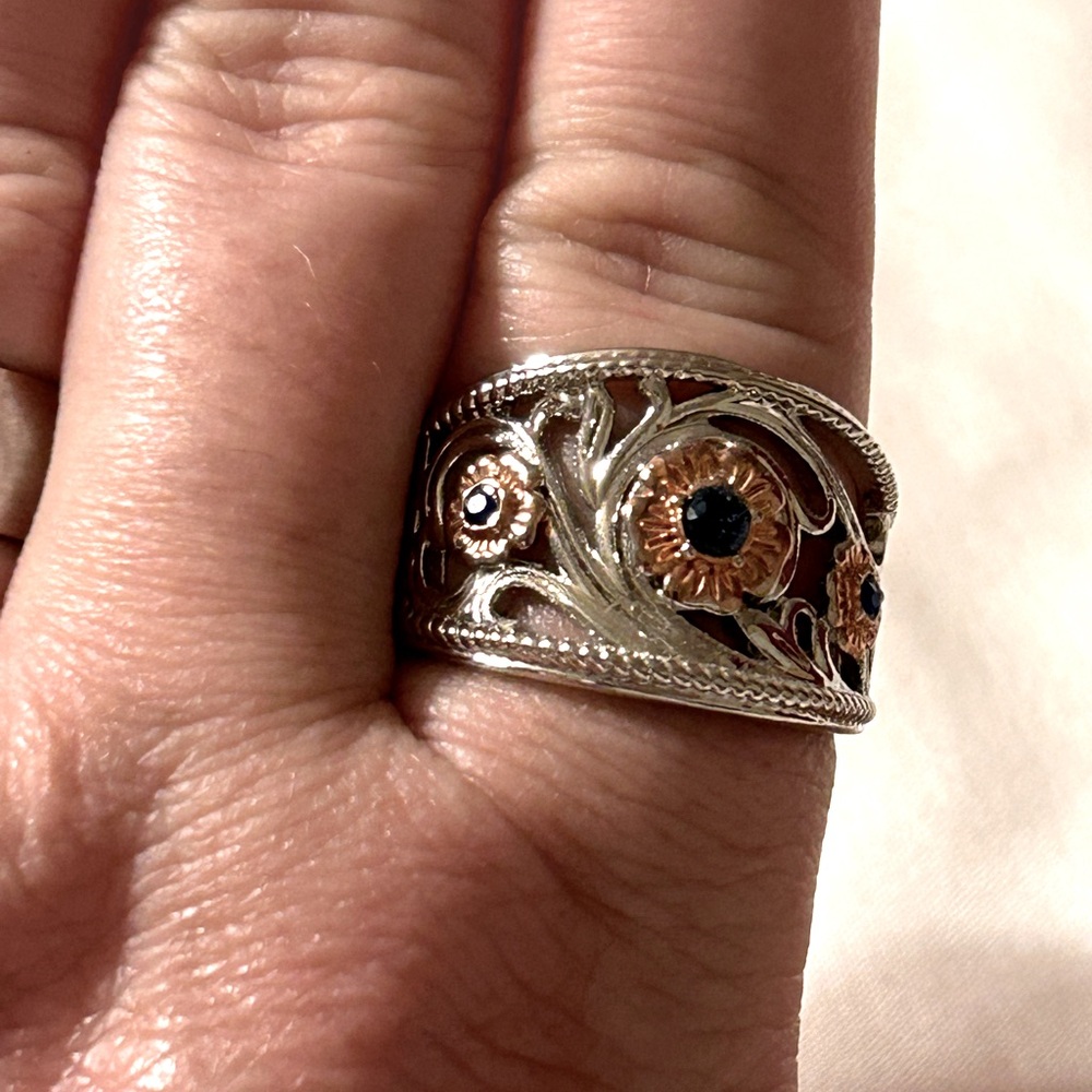 .925 Silver - Wide Band Type Ring with Copper & Dk Blue Stones  Sz 10